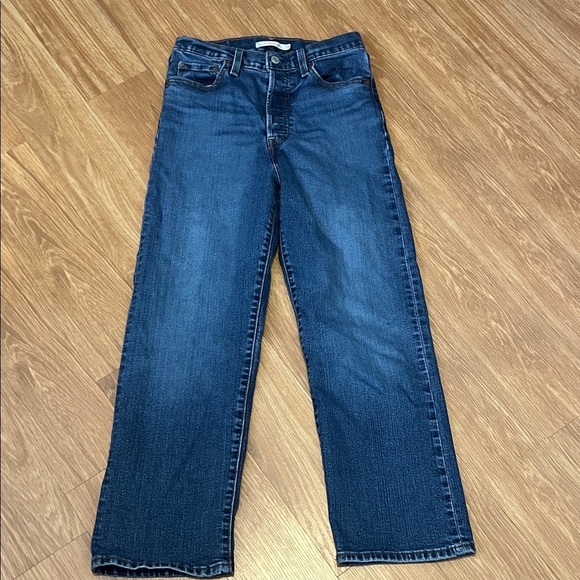 Levi's Denim - Levi's Women's Straight Leg Blue jeans inseam 26 waist 28